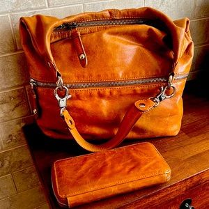 HOBO  purse and matching wallet